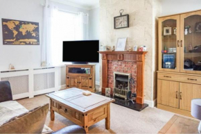Lucky Home 7 - Ideal for Trade & Family - 2 Bedrooms - 2 Beds - Max 4 Guests - Close to BAE, Docks, Lake District, Beaches